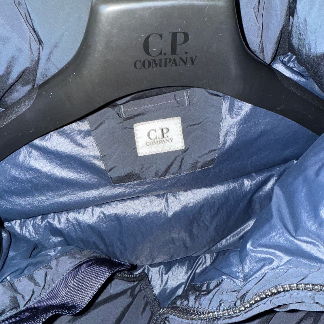 cp컴퍼니 나이크라r 패딩 54사이즈 새상품 상품이미지3