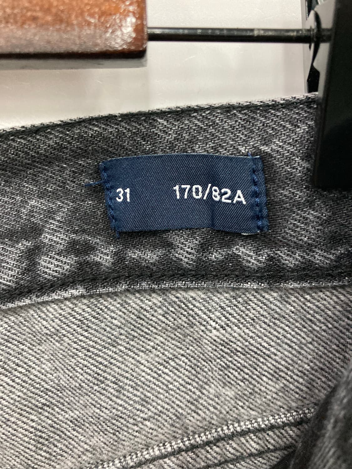 Gap 블랙워싱 팬츠 상품이미지4