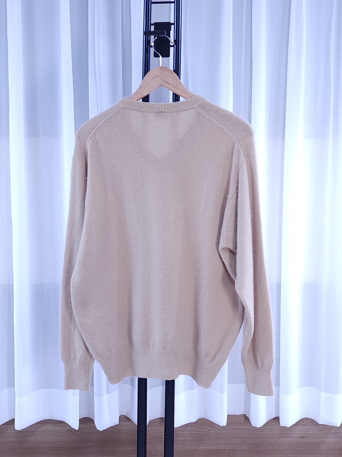 캐시미어100% 브이넥니트 상품이미지3