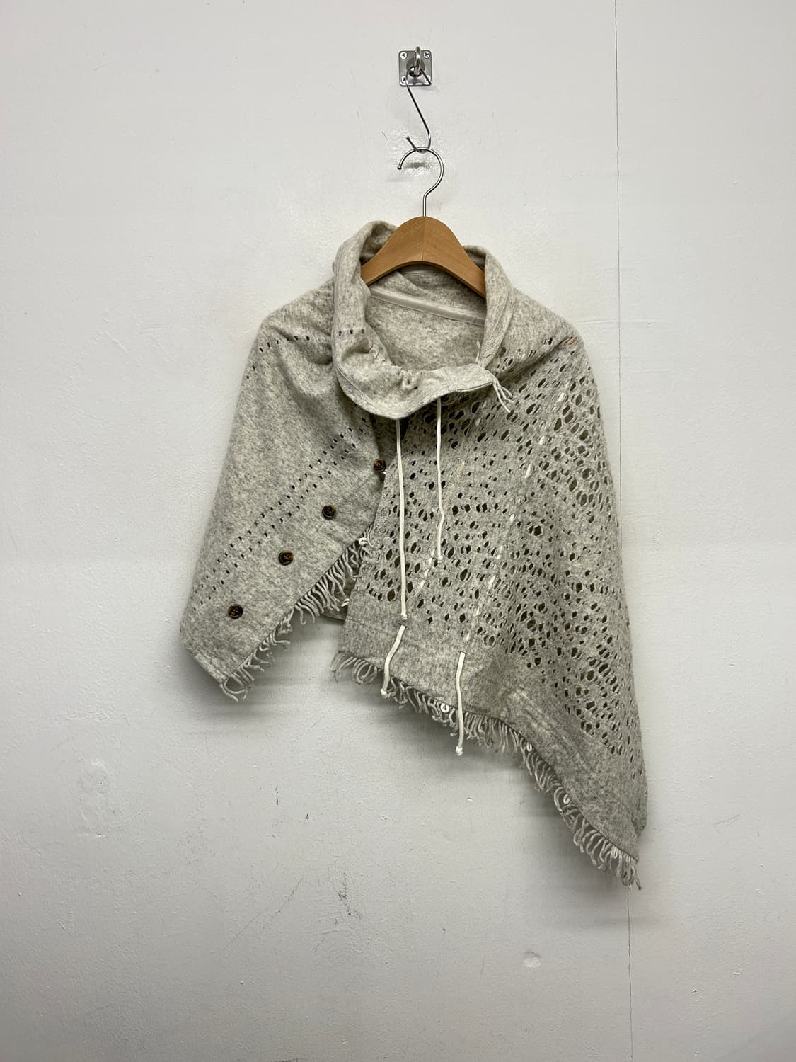 Keiko Kishi by nosh Wool Cutwork Cape 상품이미지1