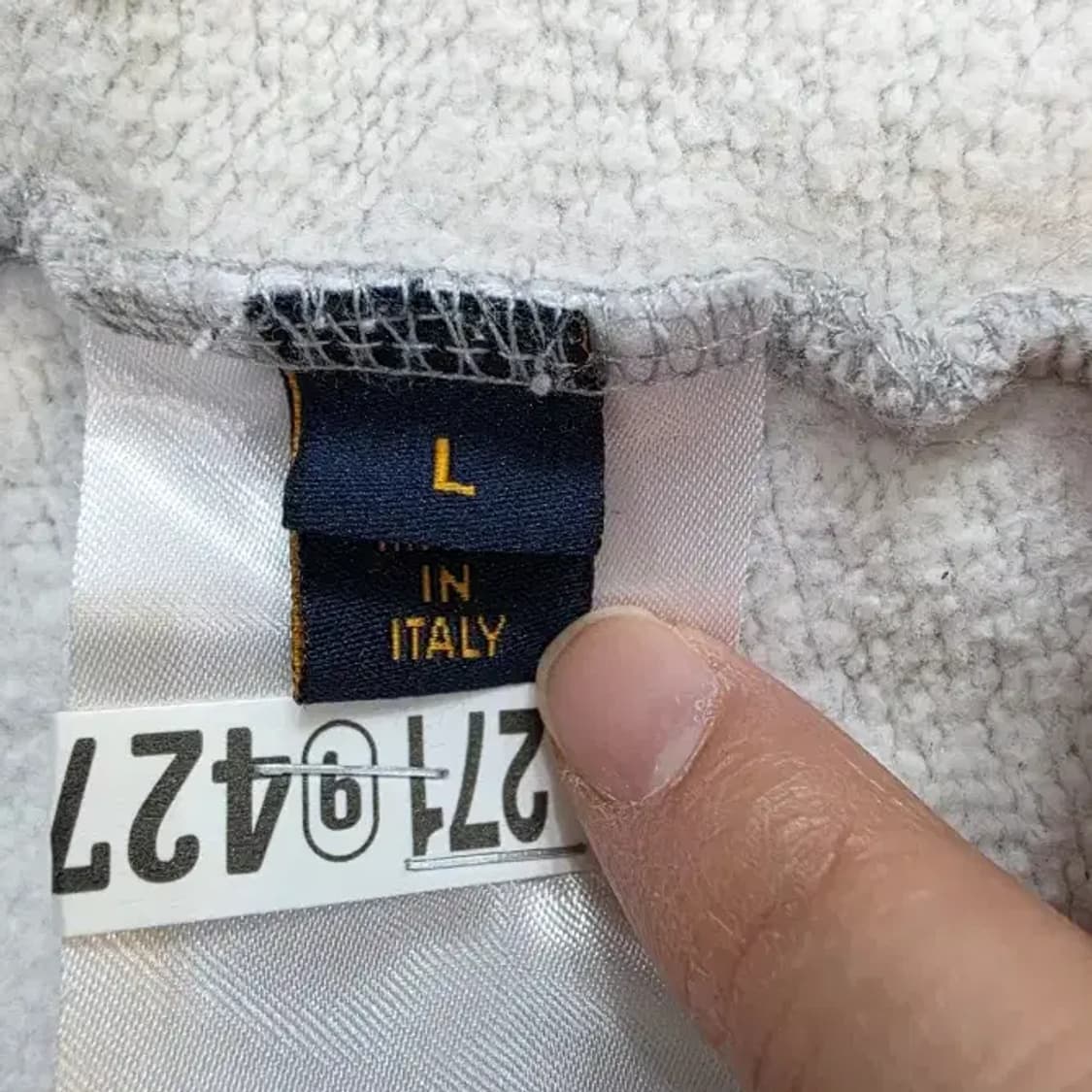 루이비통 네온 로고 맨투맨 그레이 L (드라이완료) 상품이미지8