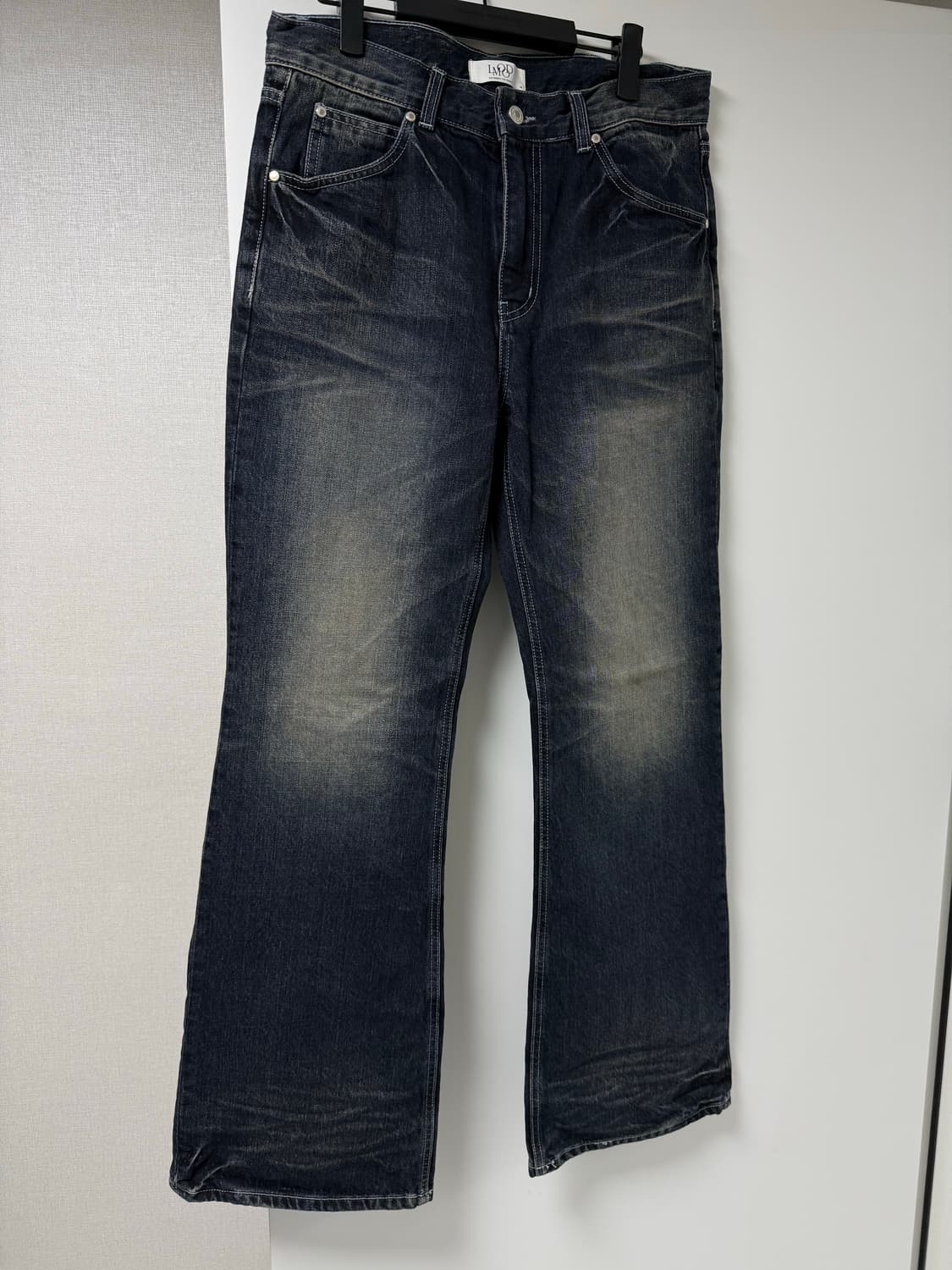 [48] 엘무드 슬래시 플레어 데님 부츠컷 팬츠 - 트루 블루 상품이미지2