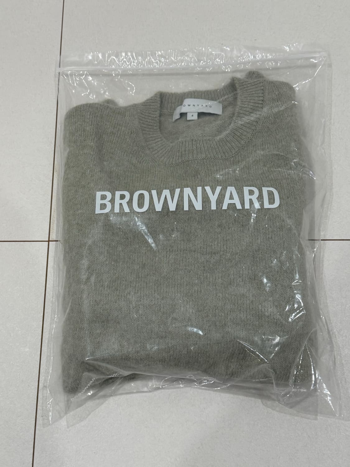 브라운야드 모헤어 니트 상품이미지1