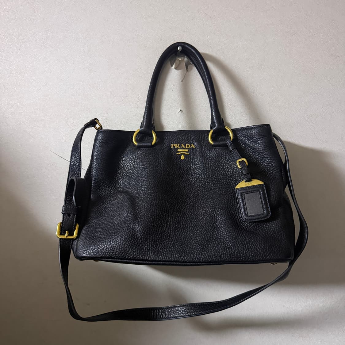 프라다 BN2878 블랙 비텔로 금장 2WAY 토트백 상품이미지1