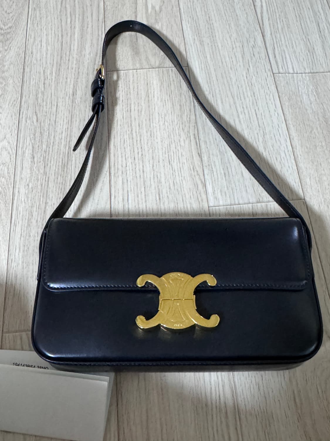 셀린느 트리옹프 숄더백 상품이미지1