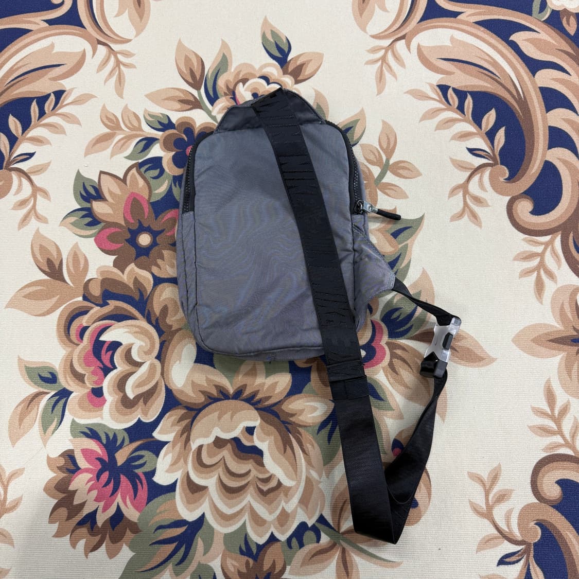 나이키 Nike 에센셜 크로스 바디팩 힙색(그레이) 상품이미지4