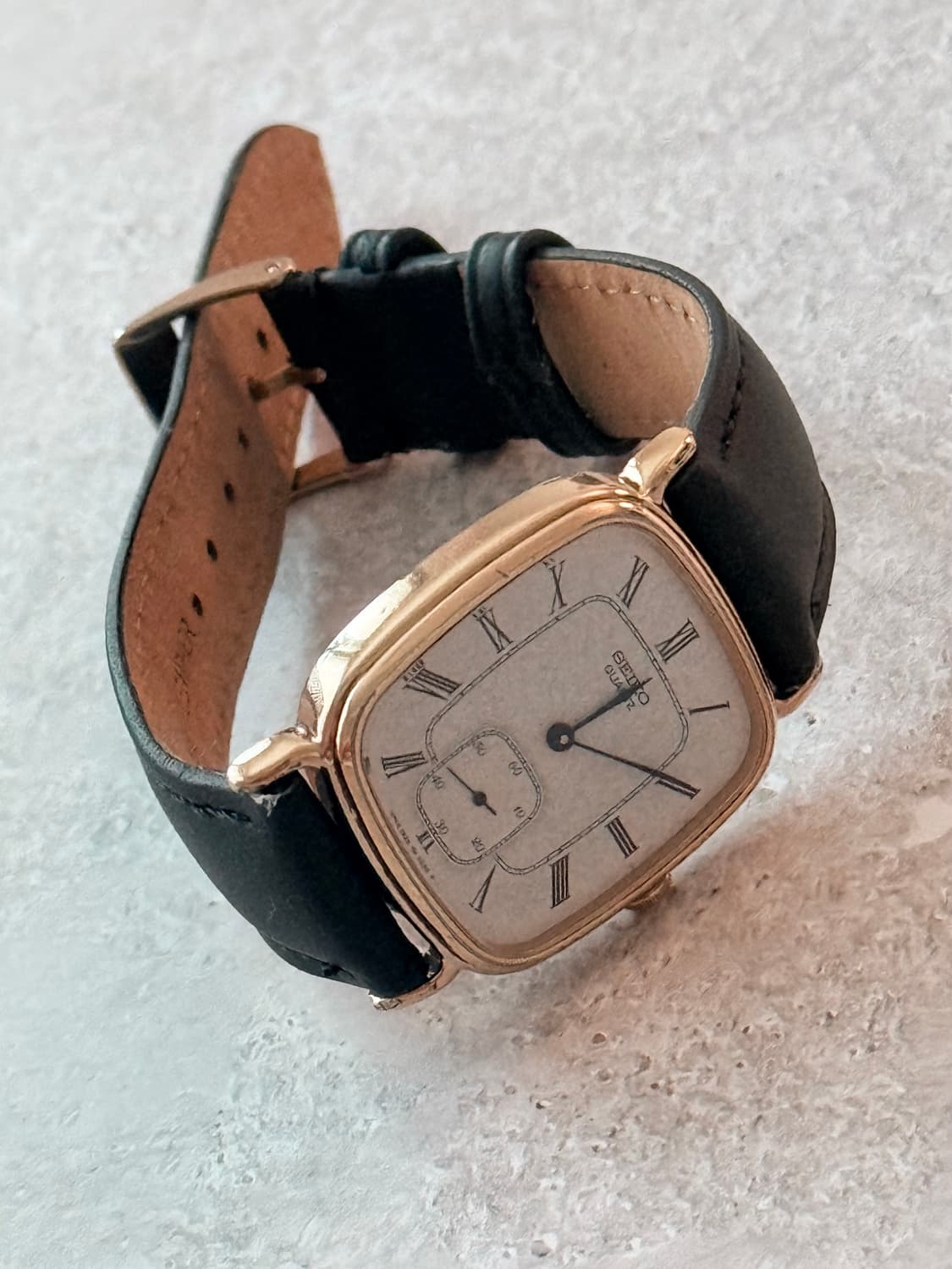 Seiko 세이코 쿼츠 스몰세컨드 로만 인덱스 탱크 상품이미지5