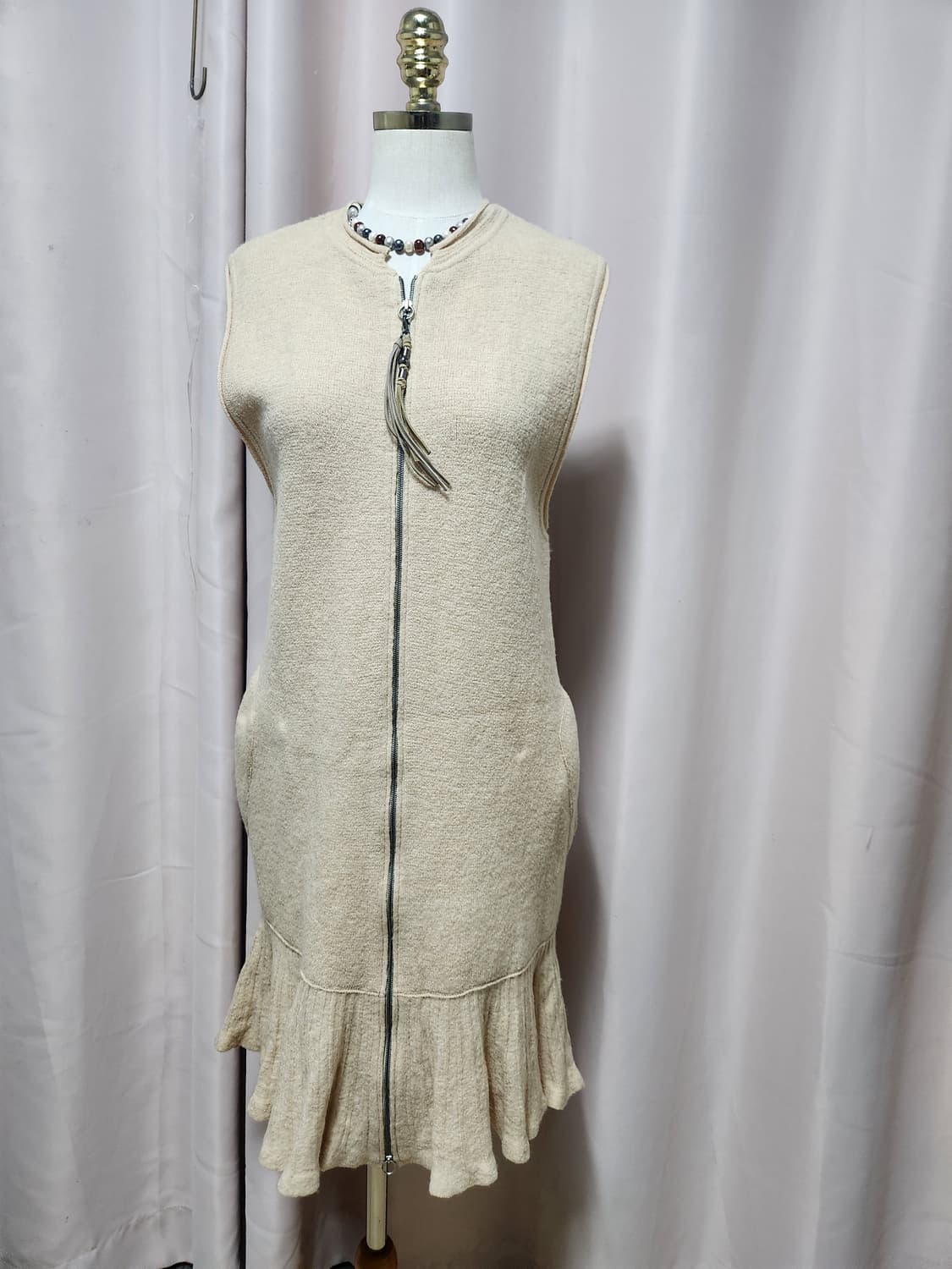 SJSJ 베이지색 순모니트 롱 조끼 원피스 상품이미지1