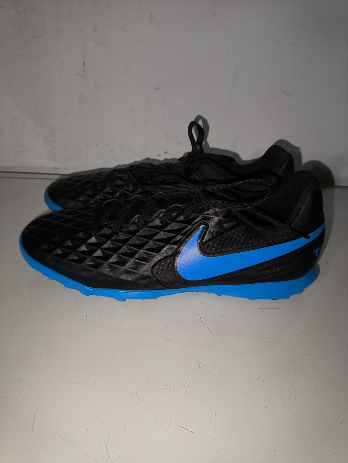 260mm 나이키 티엠포 레전드8 TF 클럽 풋살화 상품이미지1