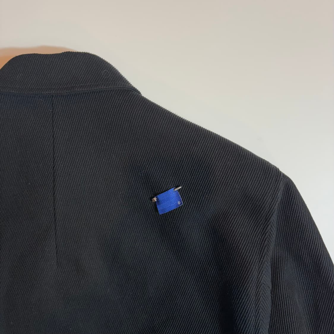 아더에러 블랙 디테일 자켓 상품이미지5