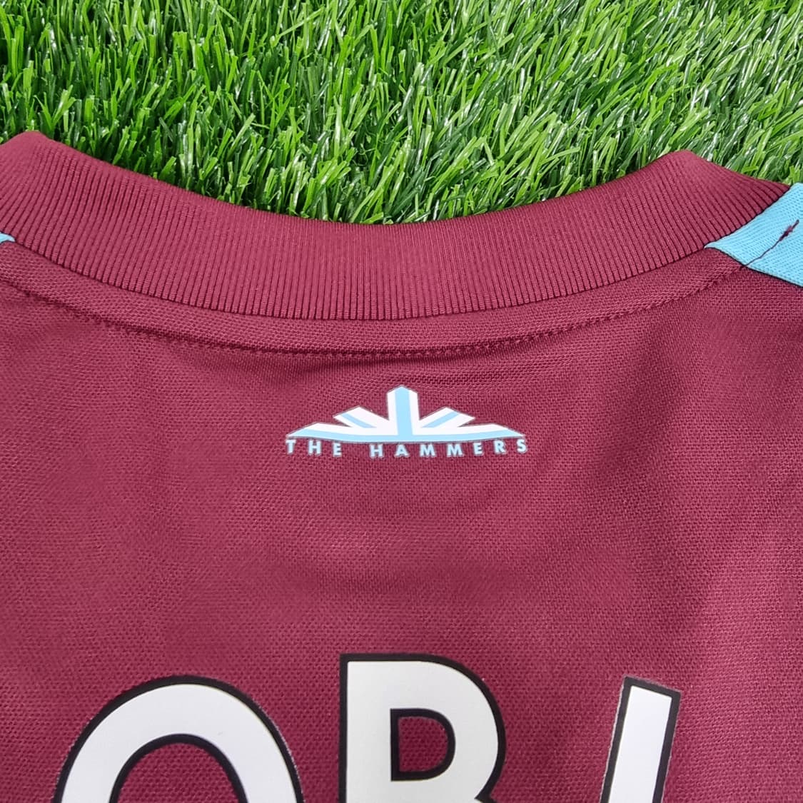 17-18시즌 웨스트햄 홈 유니폼 #16 노블 상품이미지5