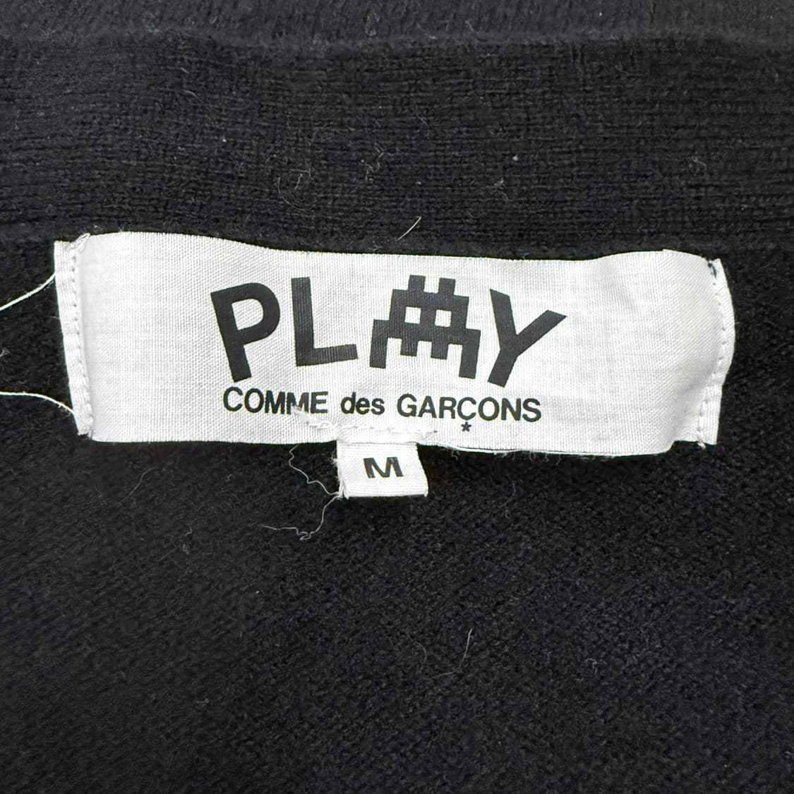 꼼데가르송 블랙 픽셀 레드 와펜 니트 가디건 상품이미지5