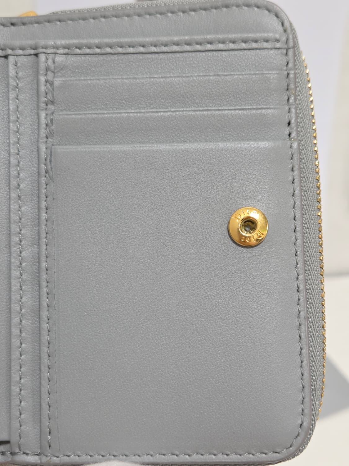 [새상품급] 디올 카로 컴팩트 반지갑 Gray 상품이미지9