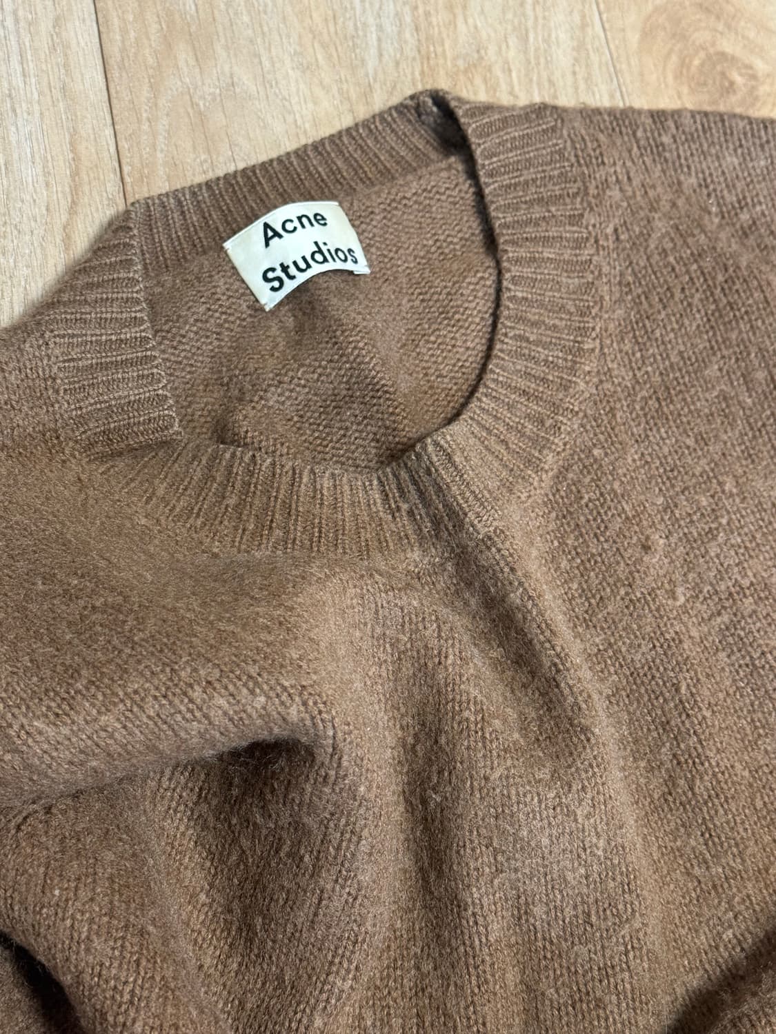 아크네 스튜디오 peele 니트 상품이미지2
