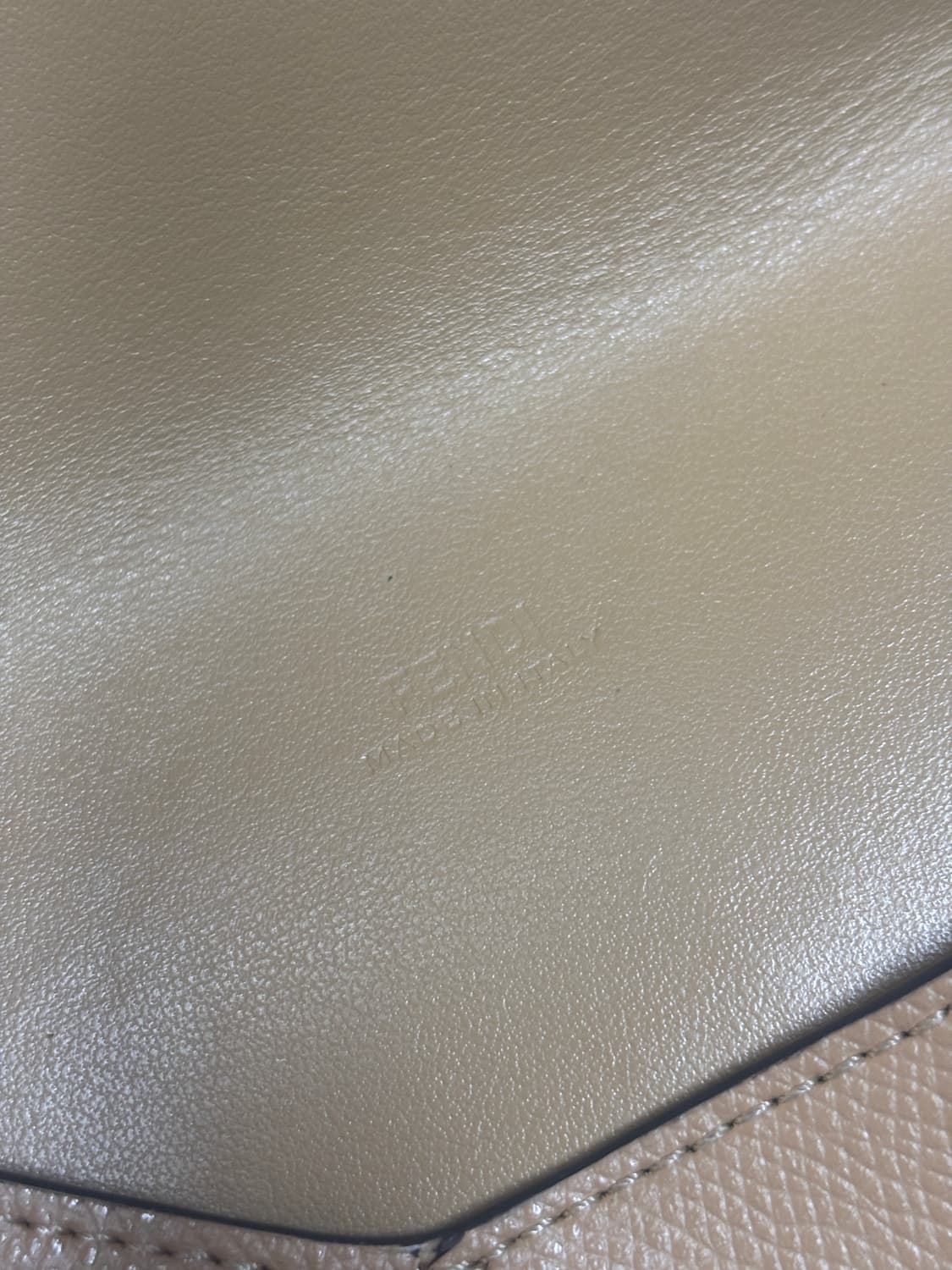 펜디 클러치 가방 (풀구성) 상품이미지8