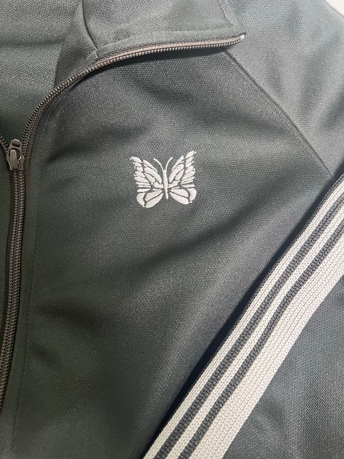 니들스 트랙자켓 폴리 스무스 차콜 상품이미지4