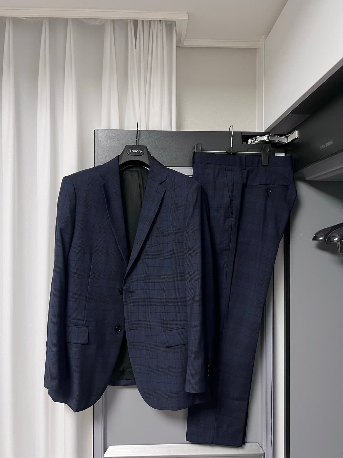 띠어리 네이비 체크 수트 셋업 정장 42,33 상품이미지1