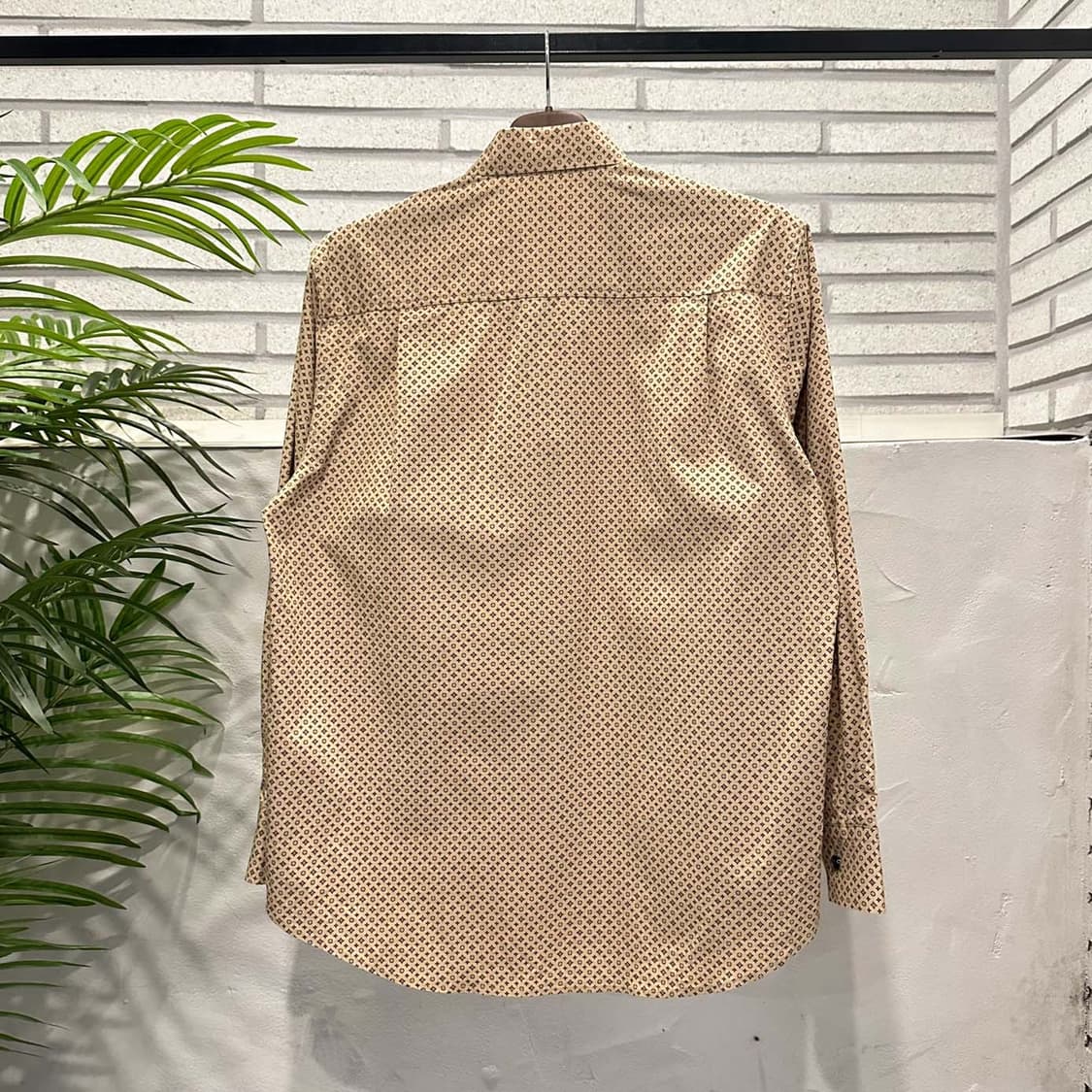 JPN VINTAGE 긴팔 셔츠 모노그램 패턴 원포켓 디테일 베이지 상품이미지3