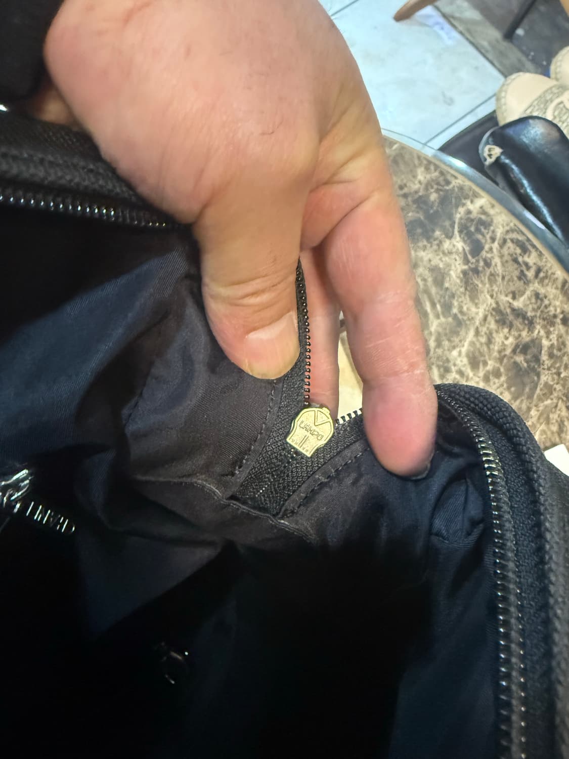 정품 샤넬 파리 비아리츠 백팩+크로스백 팝니다 상품이미지7