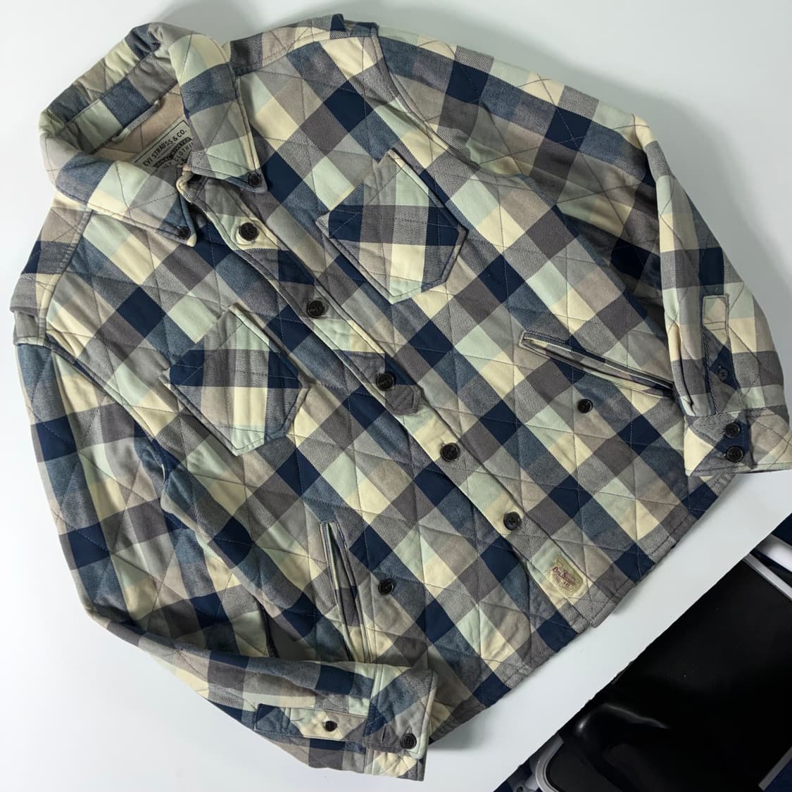 Levi's  리바이스 포켓 퀼팅 체크 셔츠 자켓  상품이미지3