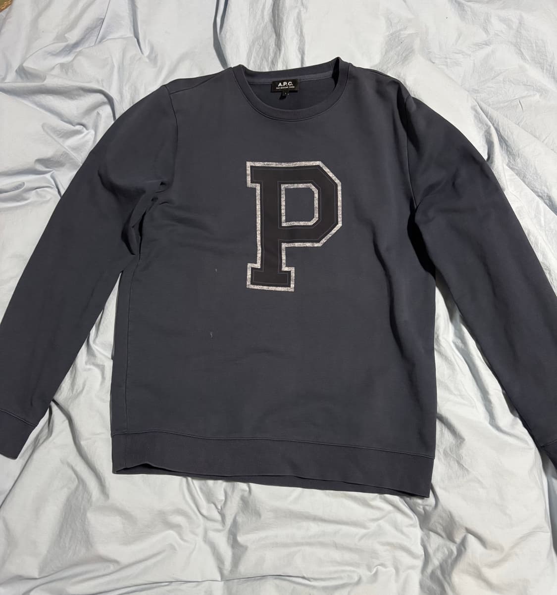 아페쎄 맨투맨 L사이즈, 포크 스트라이프 티셔츠 상품이미지1