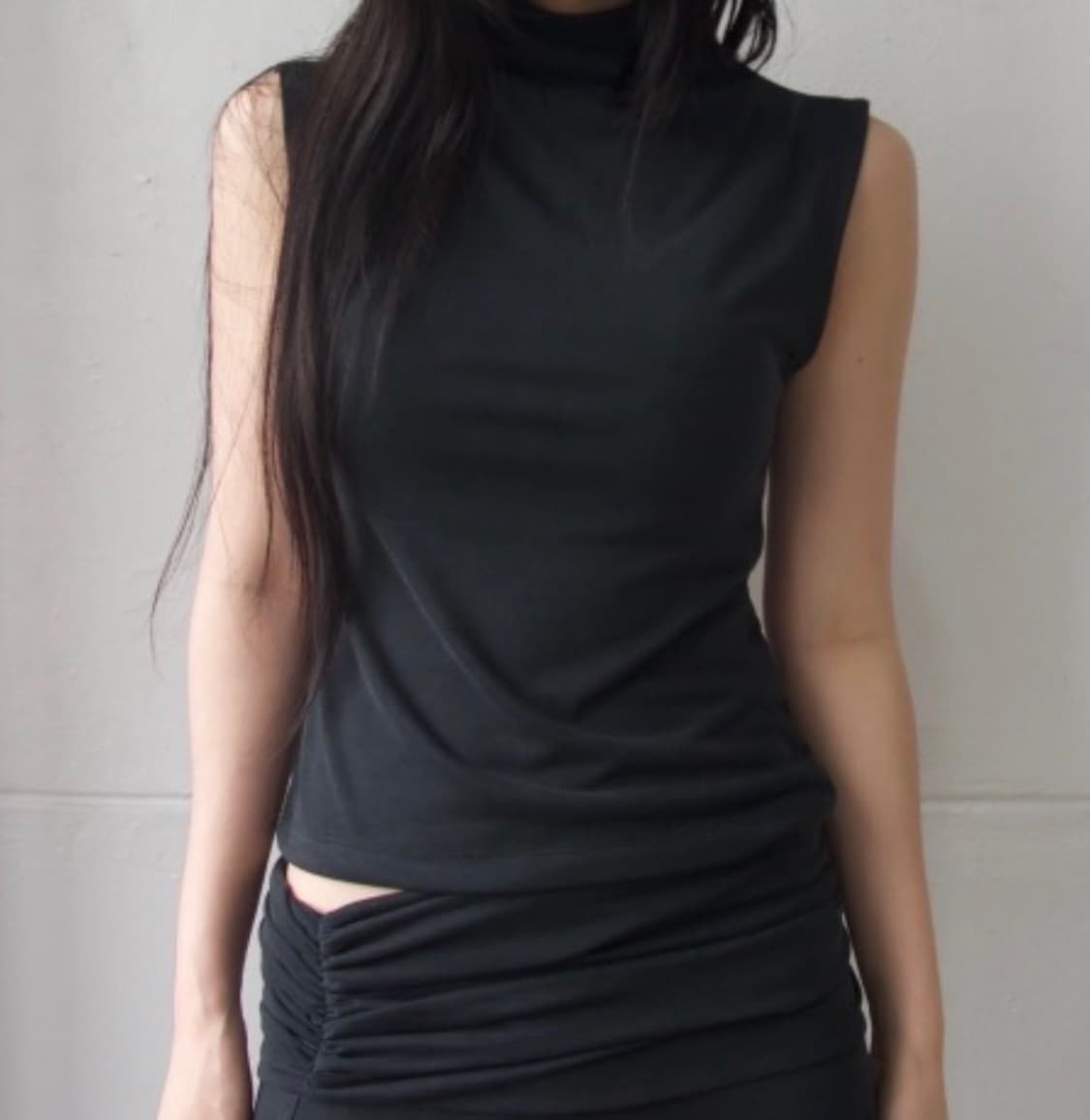 새상품) Half neck sleeveless 상품이미지1