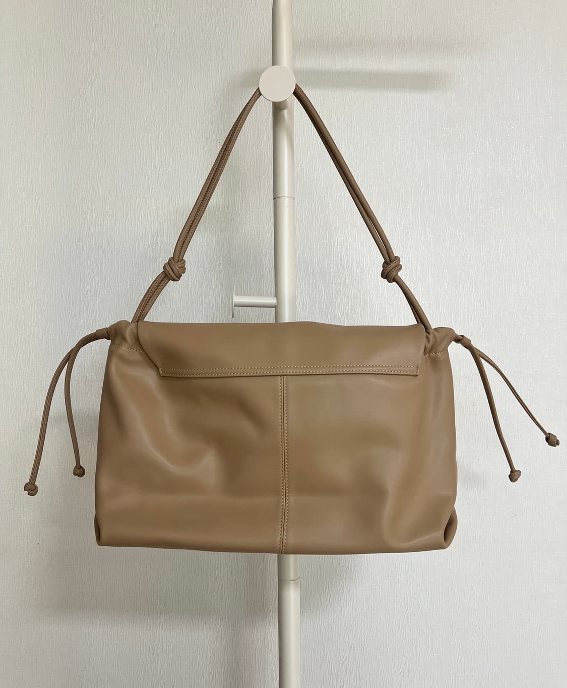 ROH SEOUL 로서울 퍼프 숄더백 / Taupe Beige 상품이미지6