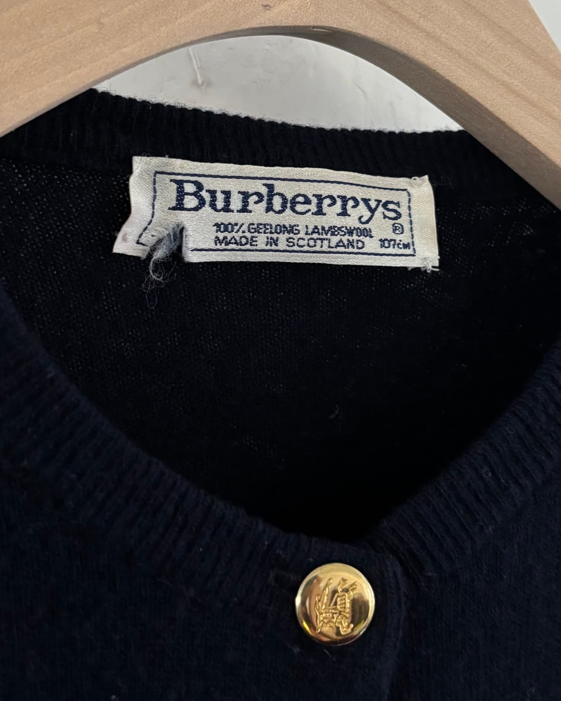 Burberrys 버버리 램스울 네이비 금장 가디건 상품이미지7