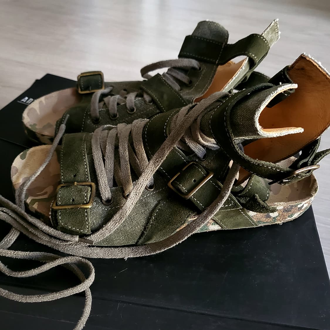 안토니 모라토 글래디에이터 카모(41)새상품 상품이미지2