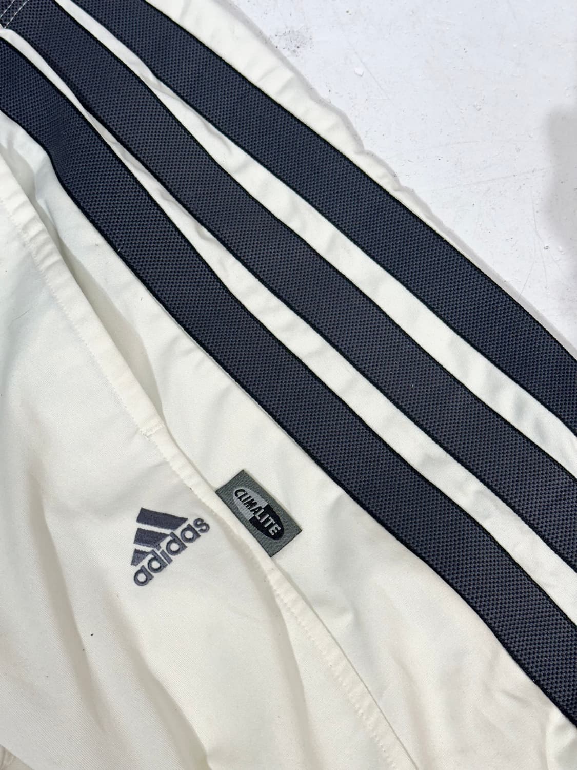 아디다스 화이트 블랙 삼선 스몰 로고 트레이닝 팬츠 추리닝 바지 XS 상품이미지6