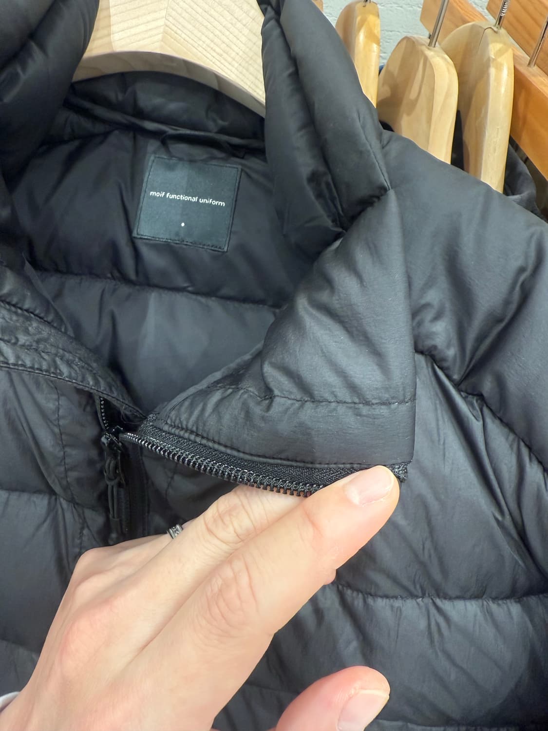 모이프 헬리움 다운자켓 블랙 1사이즈 상품이미지4