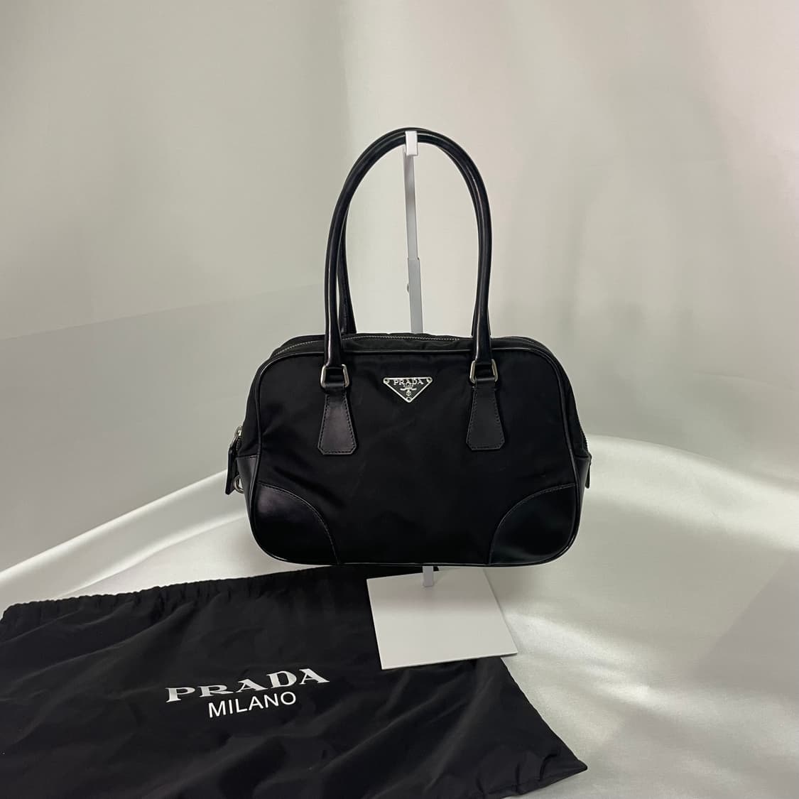 프라다 리에디션 1978 숄더백 상품이미지1