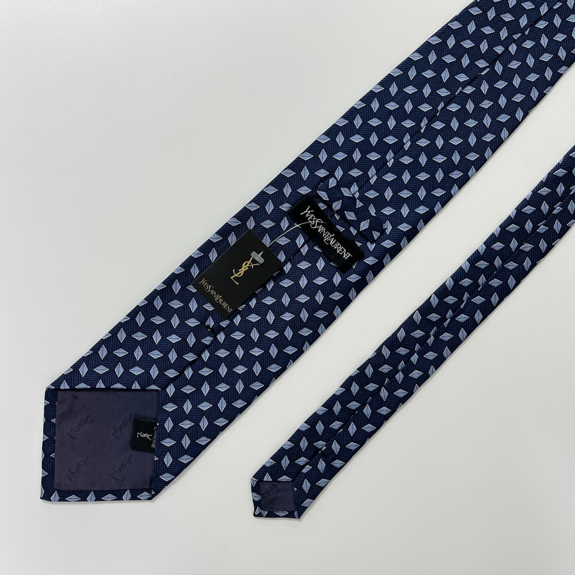 새상품 생로랑 입생로랑 넥타이 9.3cm 네이비 컬러 상품이미지5