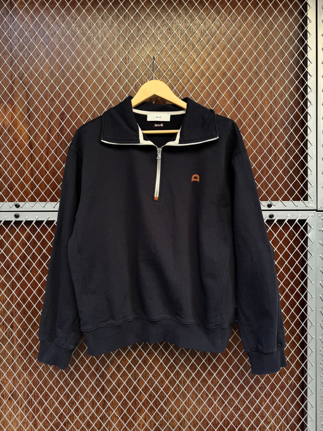 던스트 시그니처 레더패치 하프집업 맨투맨 스웨트셔츠 M 상품이미지7