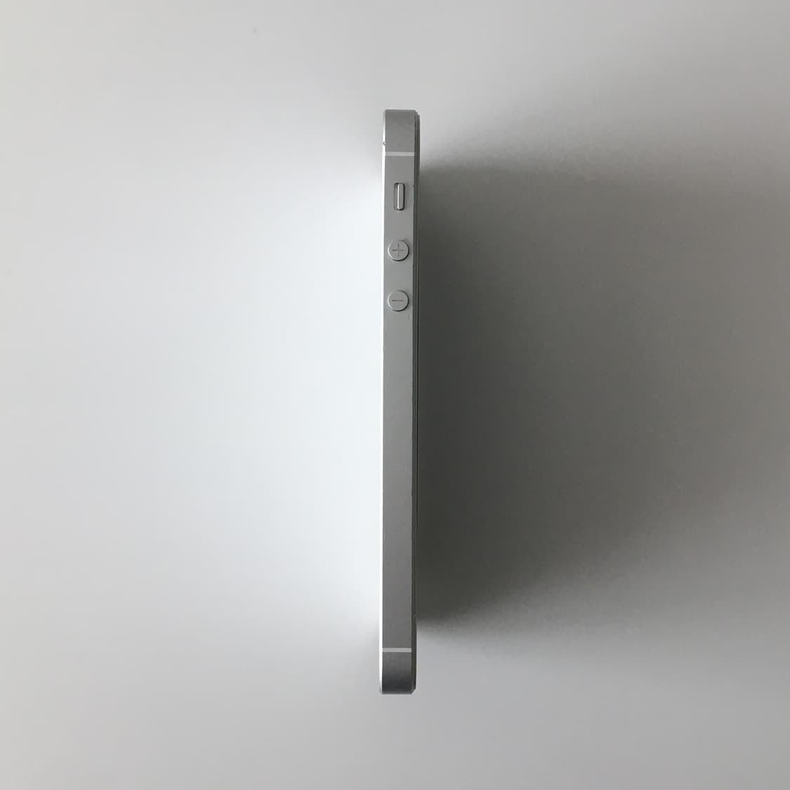 아이폰 se 실버 배터리 92% 상품이미지4