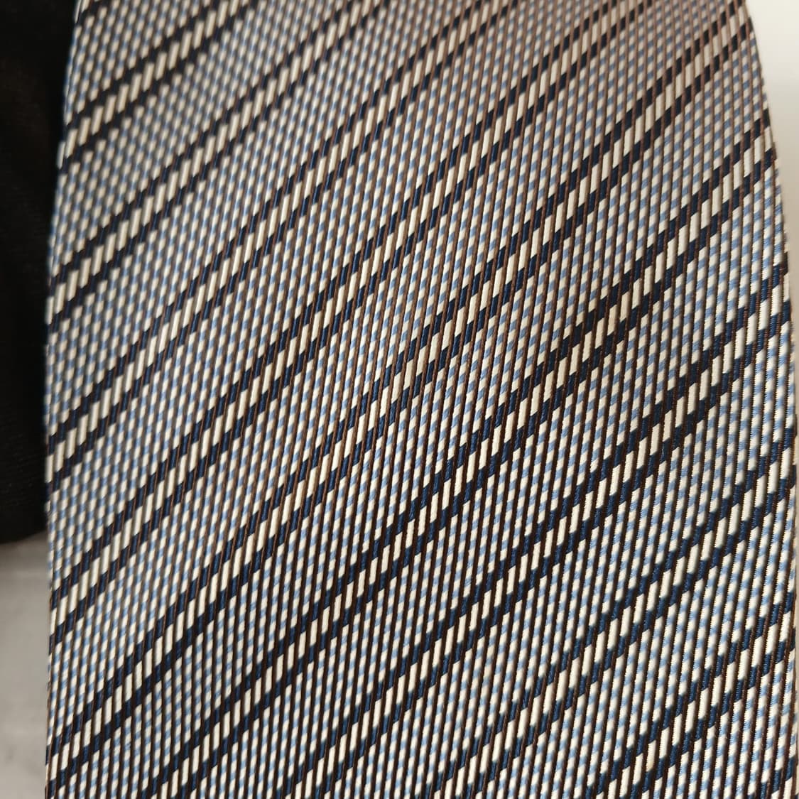 에르메네질도 제냐 스트라이프 넥타이 9.4cm A+등급 A19718
 상품이미지6