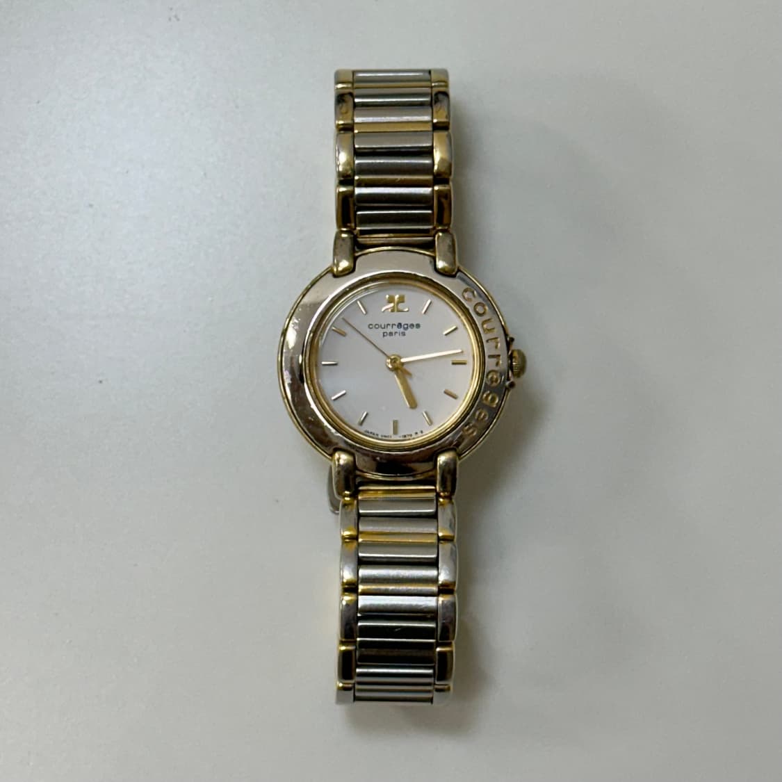 꾸레쥬 메탈 시계 상품이미지2