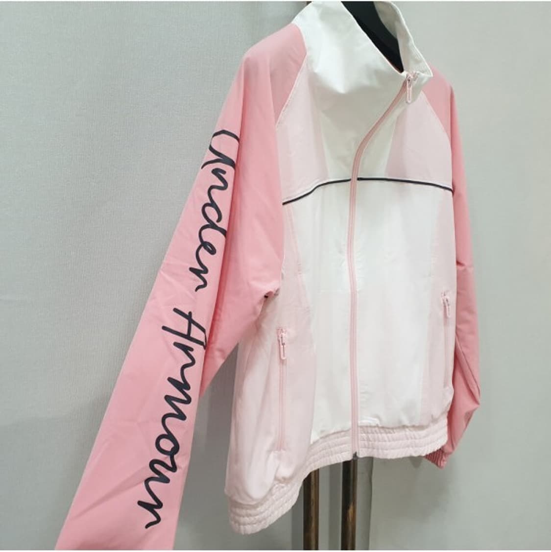 언더아머 여성 바람막이 XL 상품이미지3