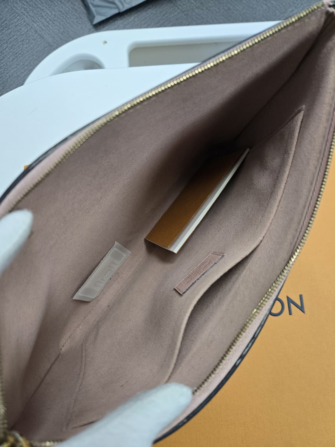 [A급컨디션]루이비통 데일리 파우치백 상품이미지5