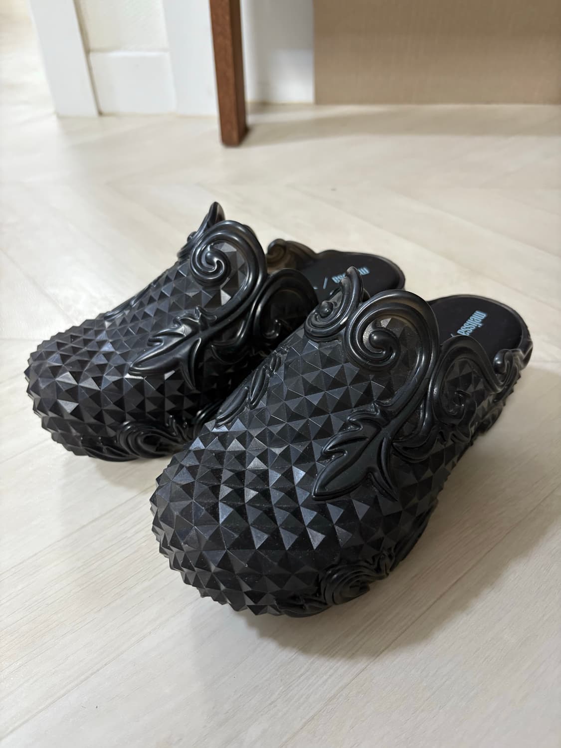 Y/Project x Mellisa 블랙 코트 클로그 37 상품이미지2