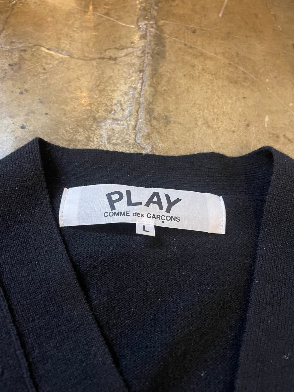 꼼데가르송 21SS 블랙 하트 가디건 상품이미지5