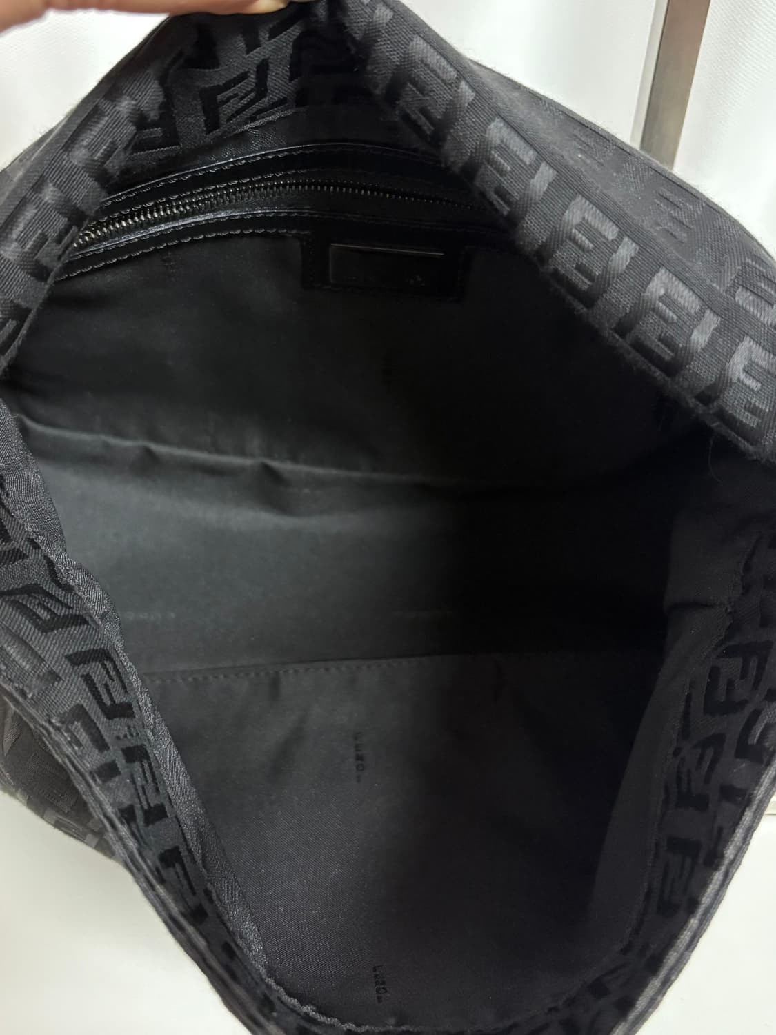 펜디 주키노 맘마백 블랙 상품이미지10