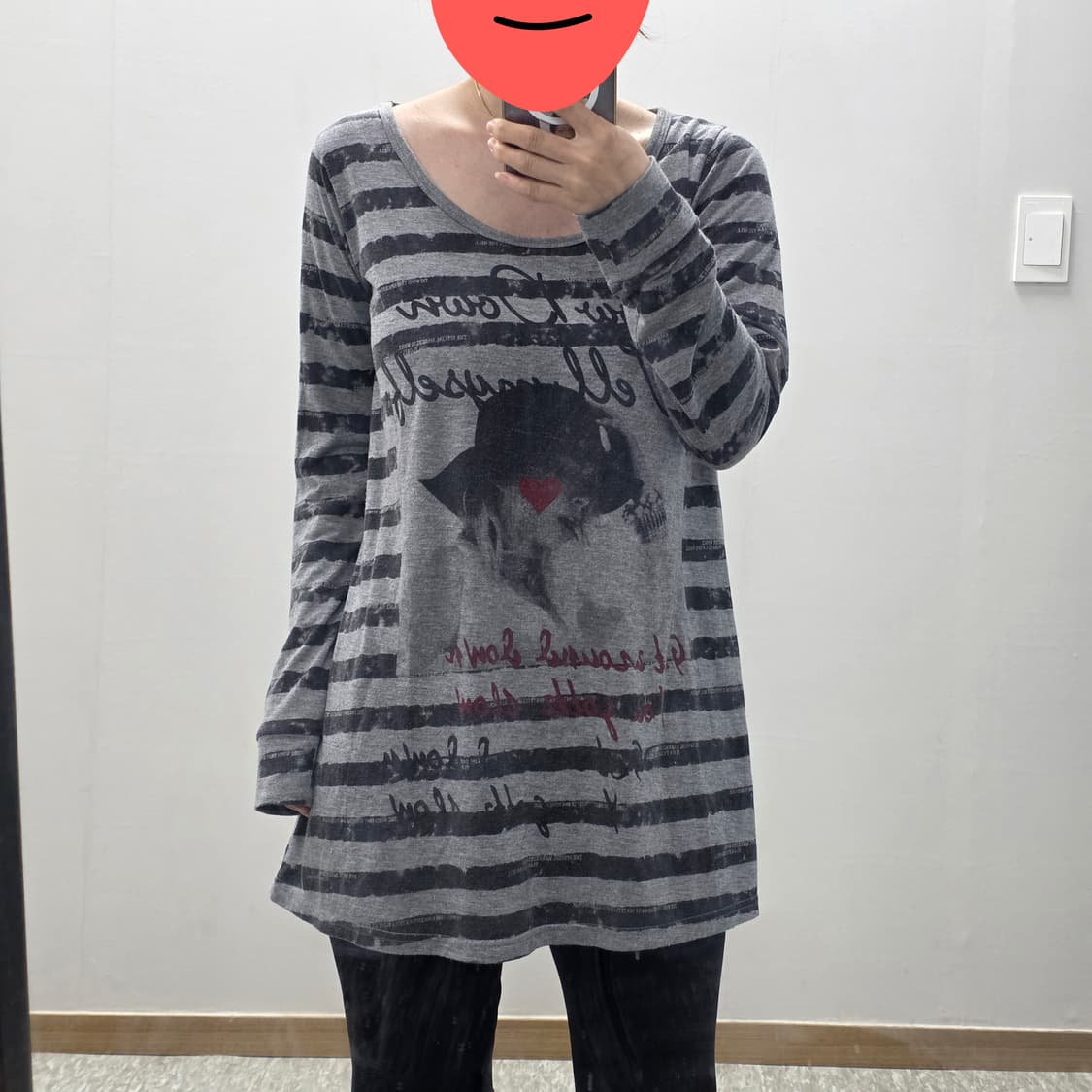 LAZY DAISY 일본빈티지)오네갸루 프린팅 대대장 시크고딕 롱슬리브 상품이미지2