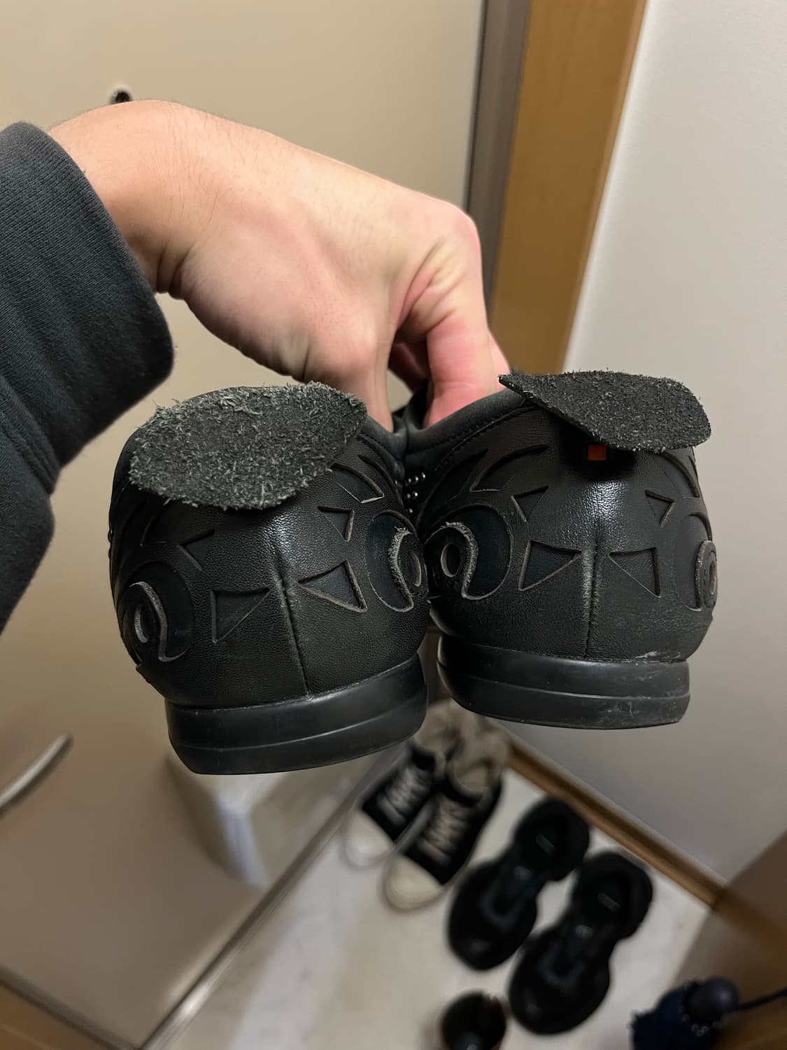 Hugo Boss 아카이브 스터드 웨스턴 스니커 상품이미지3