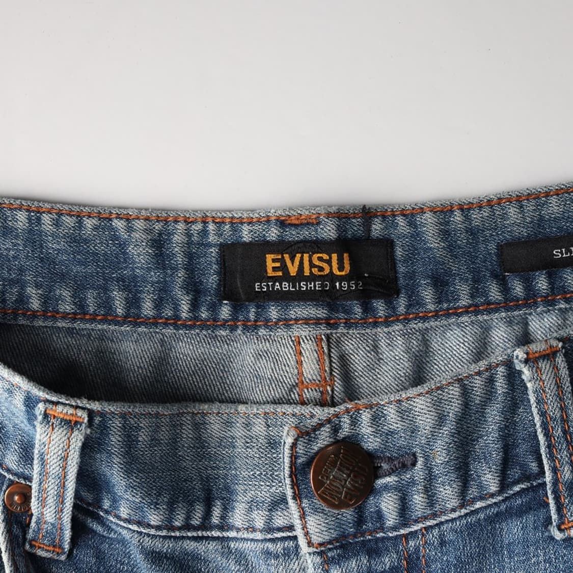 EVISU 시그니처 로고 슬림핏 연청 데님 팬츠 상품이미지6