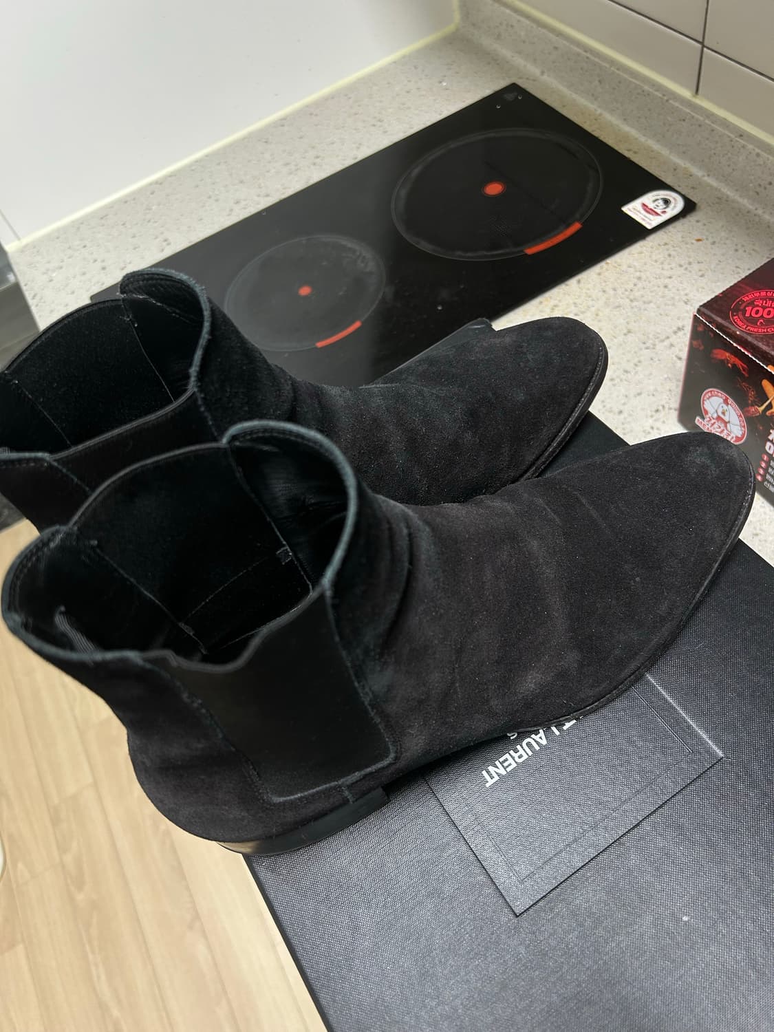 생로랑 스웨이드 부츠 (41.5 사이즈 ) 상품이미지5