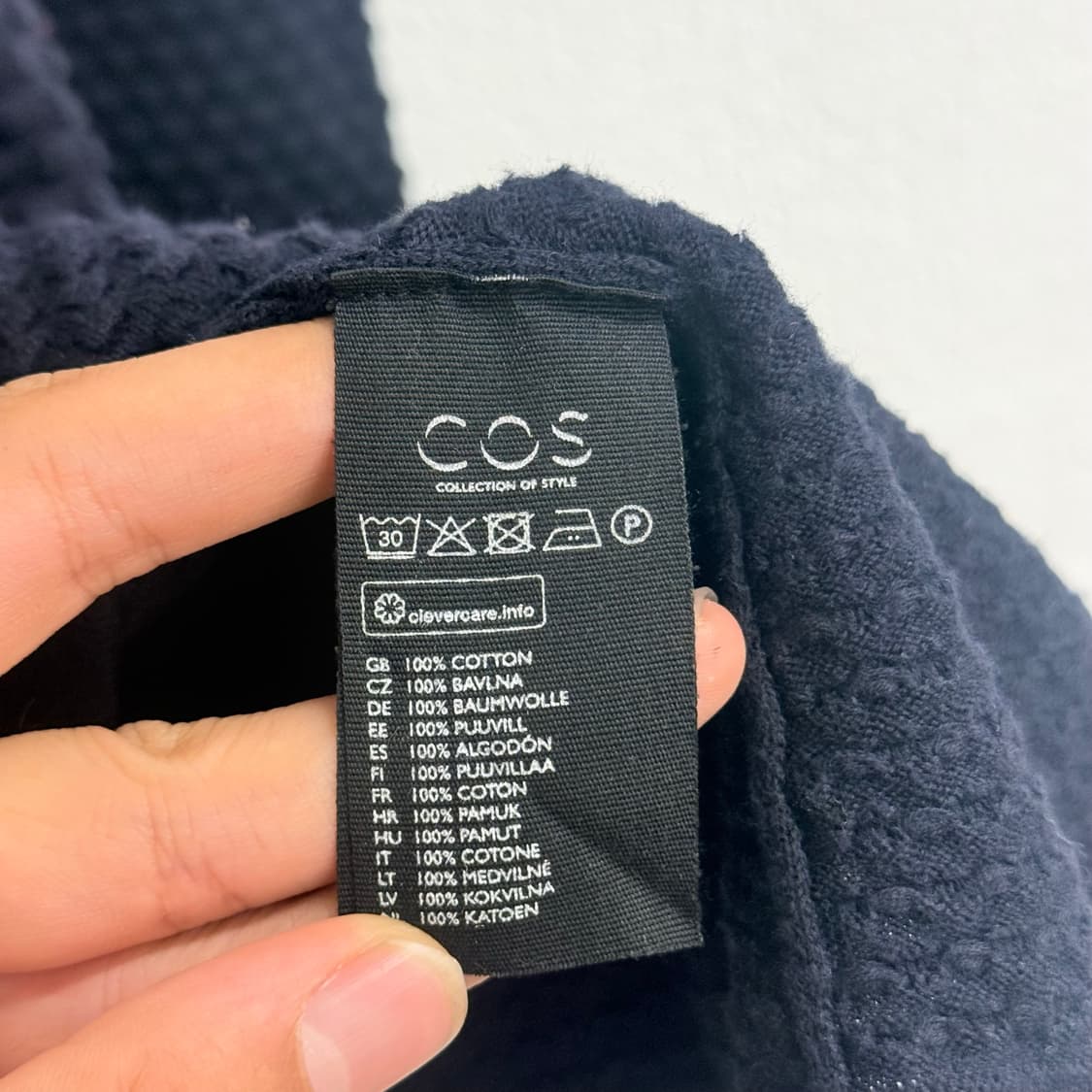 COS 엠보 텍스처 스웨터 블랙 xs 상품이미지3