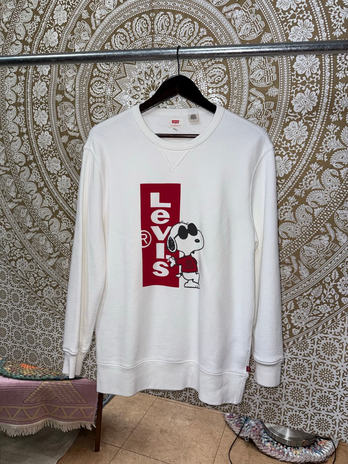 리바이스 x 피너츠화이트 스누피 프린팅 맨투맨  상품이미지3