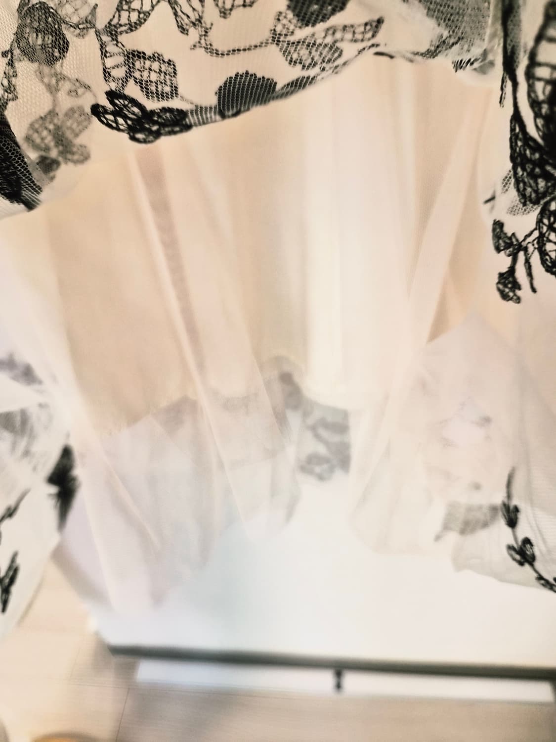 [새상품] 나비 자수 튤 롱 스커트 상품이미지6