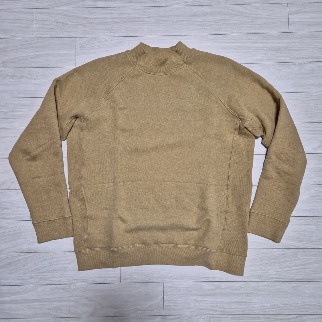 YMC 모크넥 스웻셔츠 판매 상품이미지1